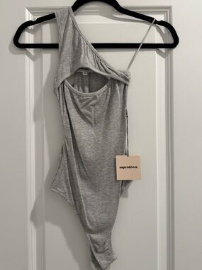 Superdown One-Shoulder Ribbed Bodysuit- New with Tags!